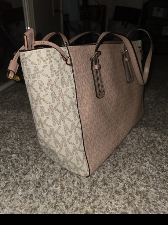 Michael Kors Handbags - Michael Kors Blush Pink and Vanilla Signature Tote